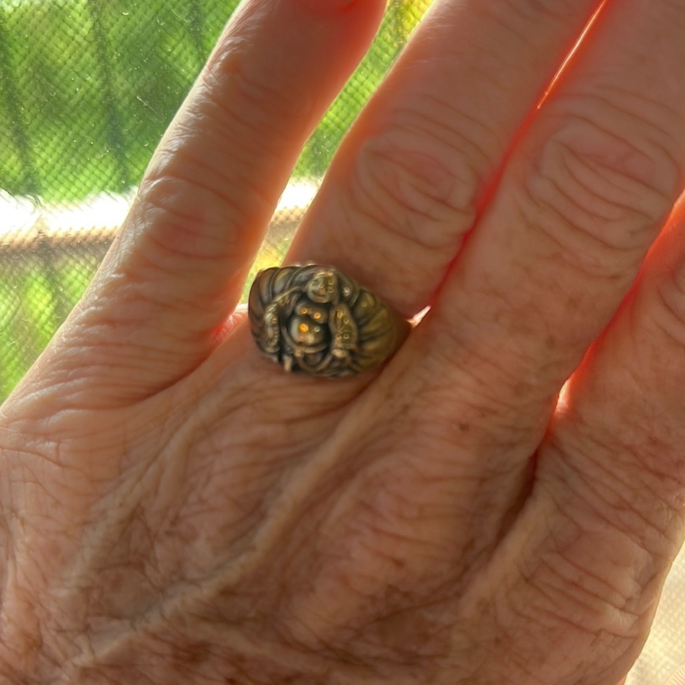Gold Buddha Ring Sz 5.  Vintage